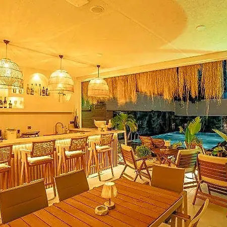Los Suites 5*