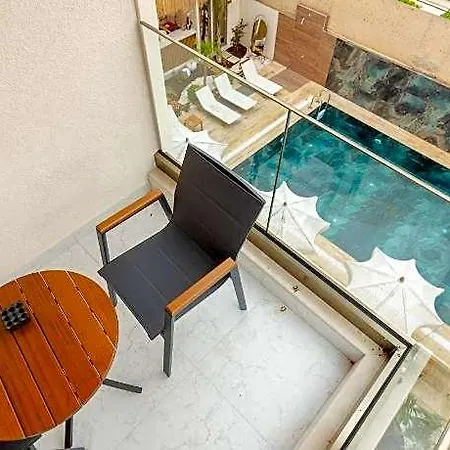 Los Suites فندق 5*