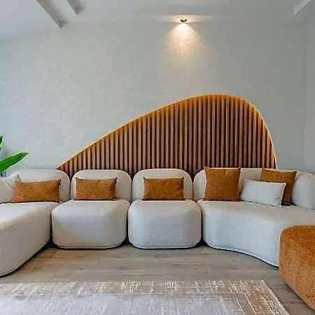 Los Suites فندق 5*